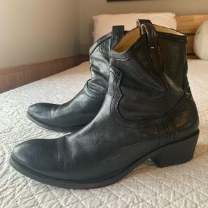 Frye Billy Short Black Boots- size 10